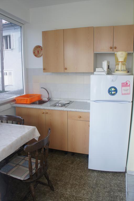 Apartments Dijana Supetarska Draga Quarto foto